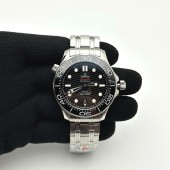 VS공장 오메가 씨마스터 다이버 300M 스틸 블랙다이얼 브레이슬릿 2018 Seamaster Diver 300M VSF 1:1 Best Edition Black Ceramic Black Dial on SS Bracelet A8800 V2 (Black Balance Wheel)